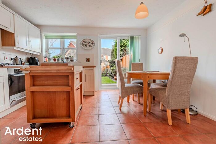 3 Bedroom End Of Terrace House For Sale In Long Common, Heybridge, CM9