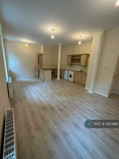 2 Bedroom Flat To Rent In Durham Road, Houghton Le Spring, DH4