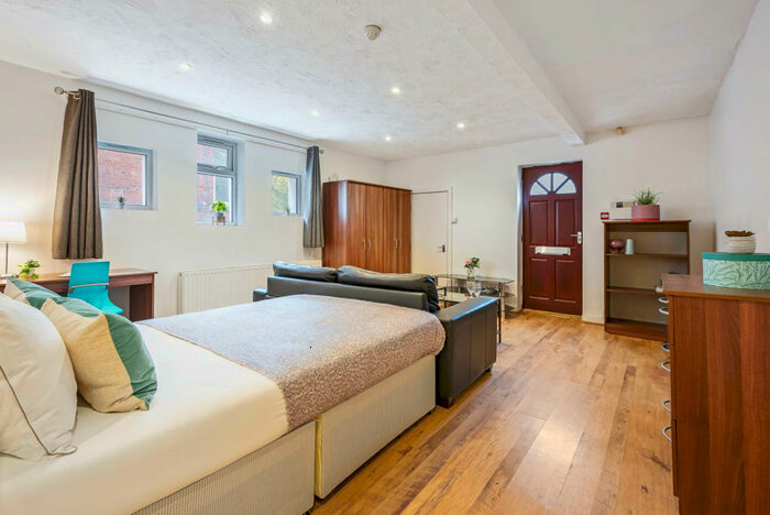 1 Bedroom House To Rent In Spring Road, Leeds, LS6