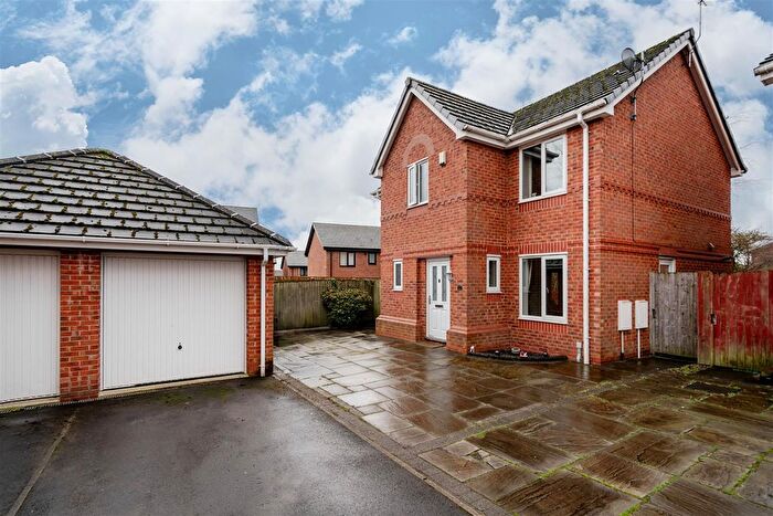 4 Bedroom Detached House For Sale In Pickley Court, Leigh, WN7