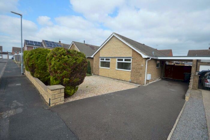 3 Bedroom Bungalow To Rent In Greenway Close, Nythe, SN3