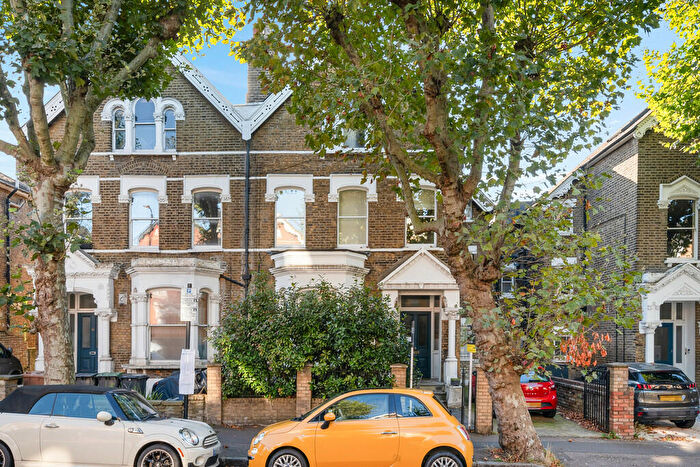 1 Bedroom Apartment To Rent In Upper Tollington Park, N4