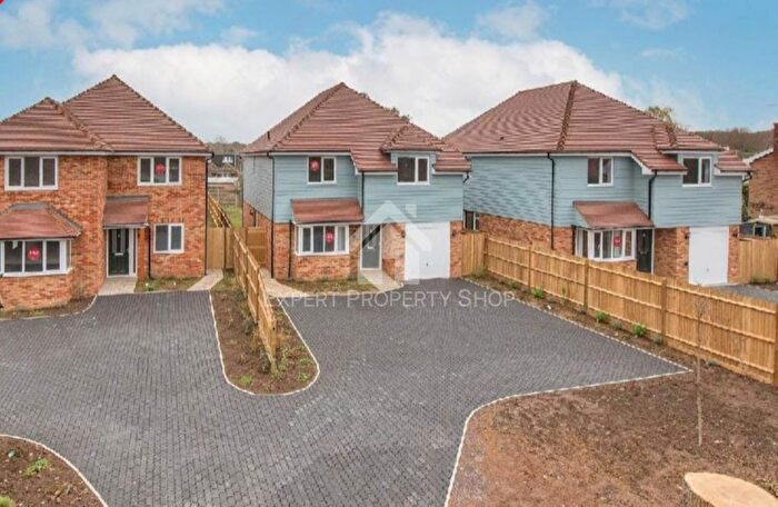 4 Bedroom Detached House To Rent In Tally Ho Road, Shadoxhurst, Ashford, TN26