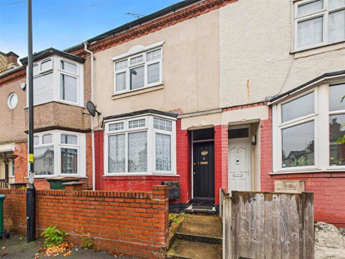 3 Bedroom Terraced House For Sale In Kingsland Avenue, Chapelfields, Coventry, CV5