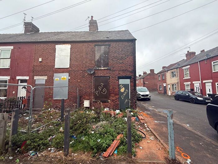 3 Bedroom End Of Terrace House For Sale In Claycliffe Terrace Goldthorpe, Rotherham, South Yorkshire, S63