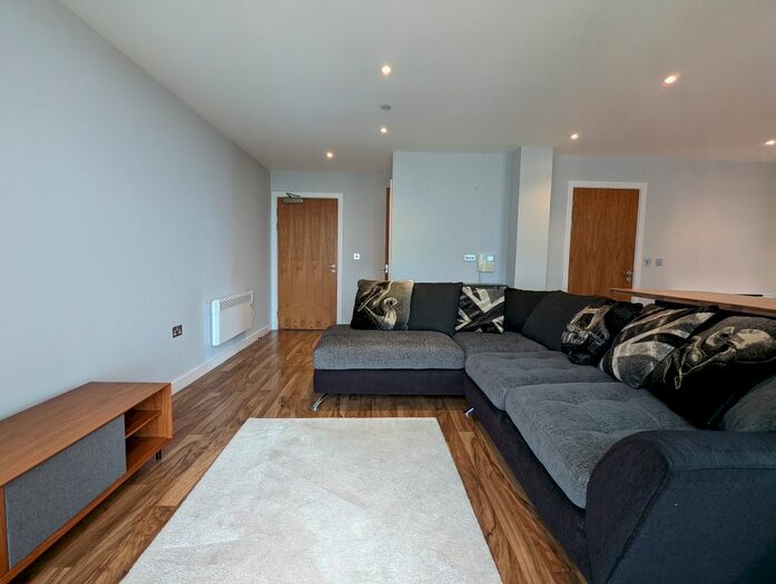 2 Bedroom Flat To Rent In Milliners Wharf, Munday Street, Manchester, M4