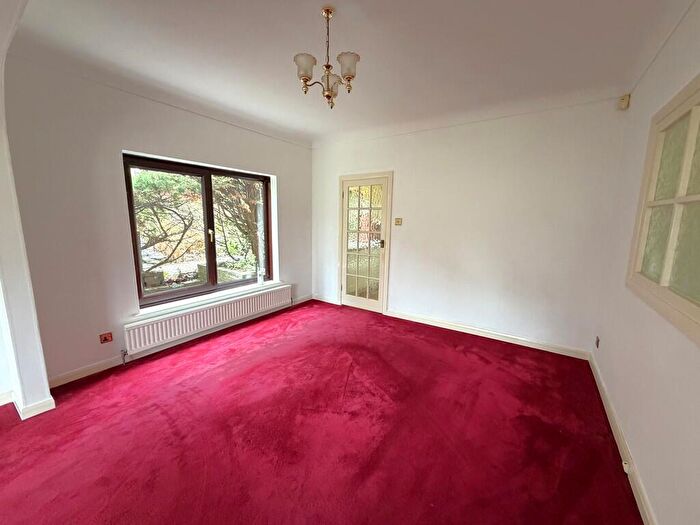 3 Bedroom Detached Bungalow For Sale In Cotton Close, Broadstone, BH18 - Photo 5