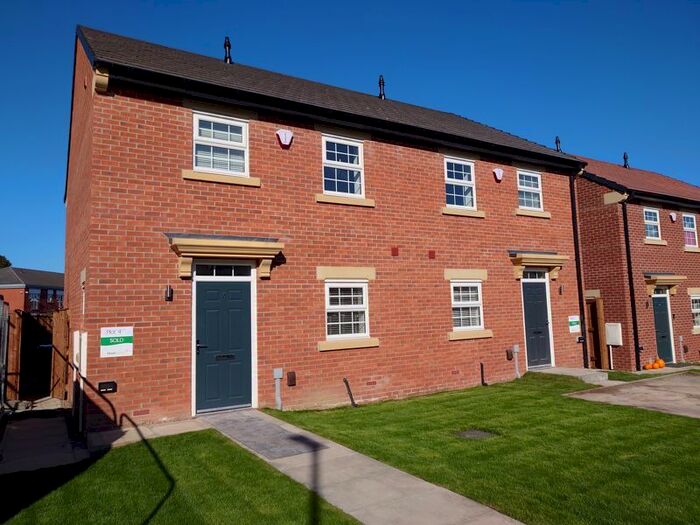 3 Bedroom Semi-Detached House To Rent In Kendall Court, Ossett, WF5