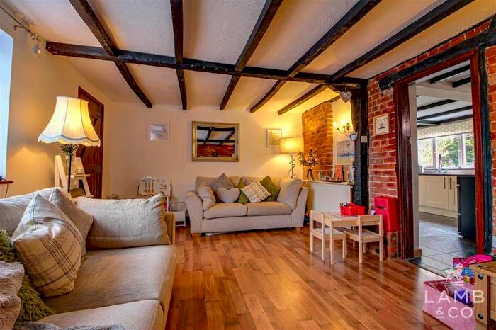 5 Bedroom Semi-Detached House For Sale In Holland Road, Little Clacton, Clacton-on-sea, CO16