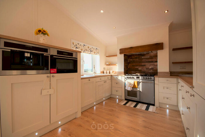 2 Bedroom Detached Bungalow For Sale In Caravan Park, Green Crize, Hereford, Herefordshire, HR2