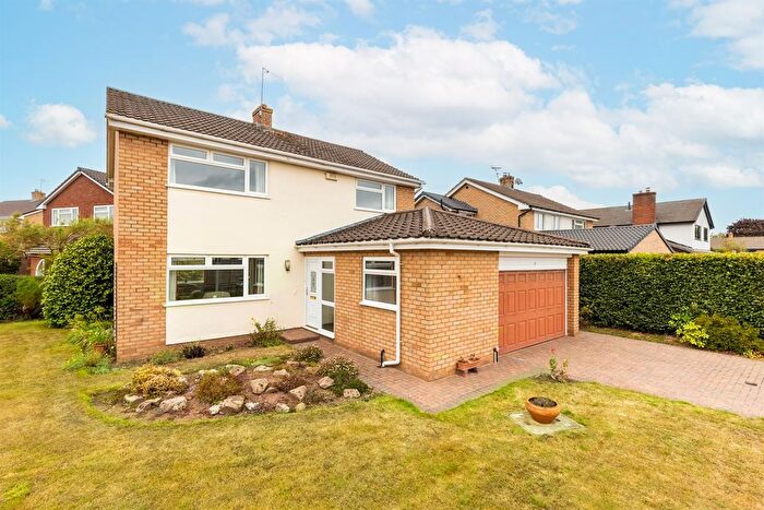 4 Bedroom Detached House For Sale In Hurstwood, Waverton, Chester, CH3