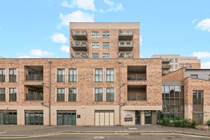 2 Bedroom Flat For Sale In Bluenote Apartments, Blyth Road, Hayes, UB3