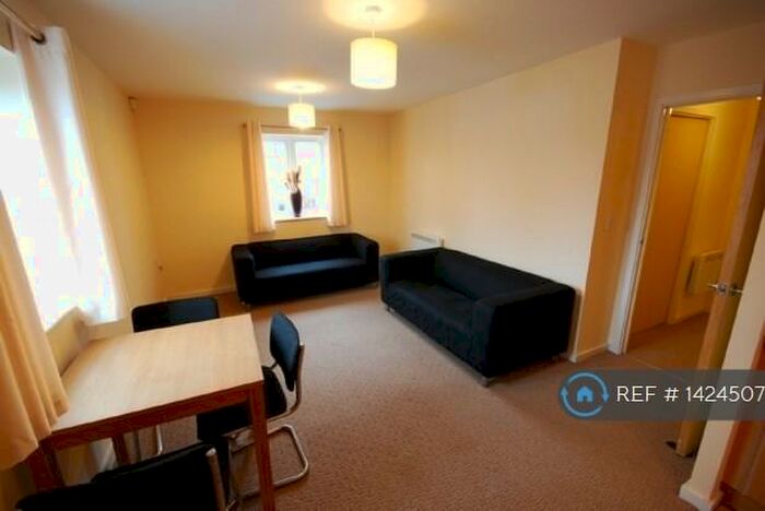 2 Bedroom Flat To Rent In Lady Jane Walk, Scraptoft, Leicester, LE7