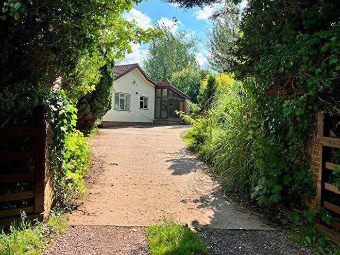 3 Bedroom Bungalow To Rent In Clyst Hydon, Cullompton, EX15