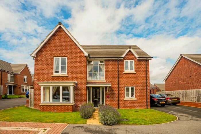 4 Bedroom Detached House For Sale In Field Close, Malton, YO17