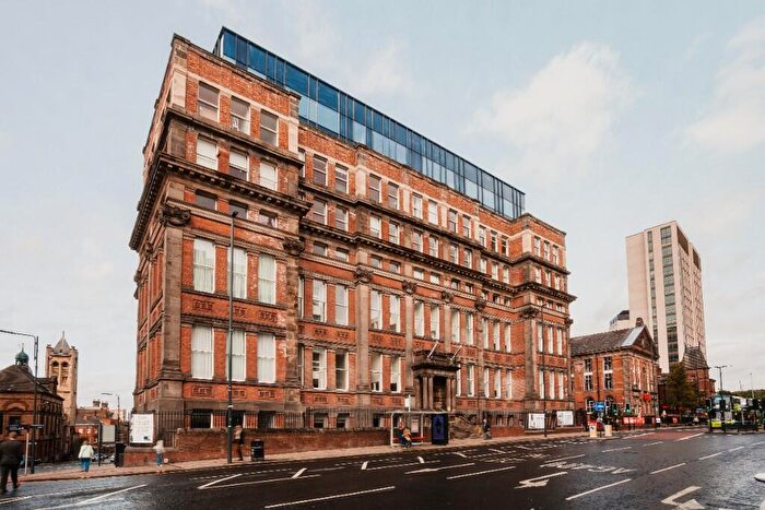 1 Bedroom Penthouse For Sale In Woodhouse Lane, Leeds, West Yorkshire, LS1