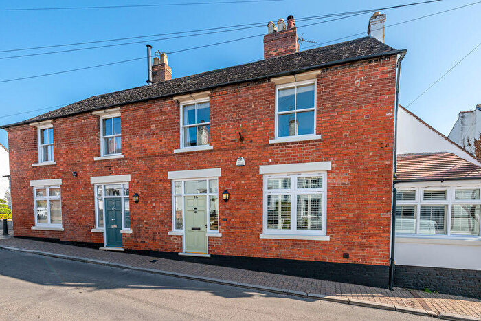 3 Bedroom Semi-Detached House For Sale In Dean Street, Brewood, ST19