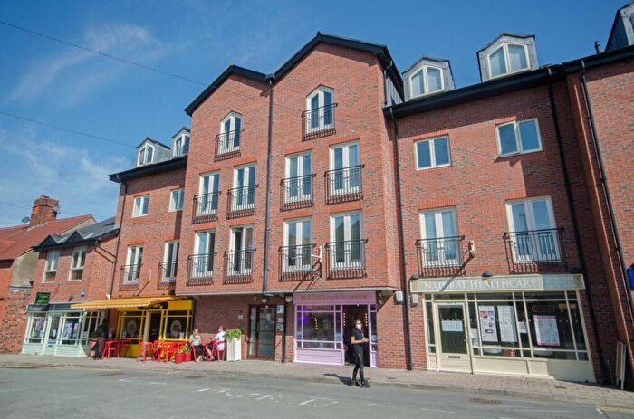 2 Bedroom Apartment For Sale In Commonhall Street, Chester, CH1