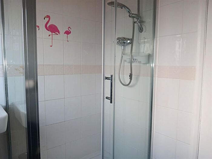 2 Bedroom Semi-Detached Bungalow For Sale In North Boundary Road, Brixham, TQ5