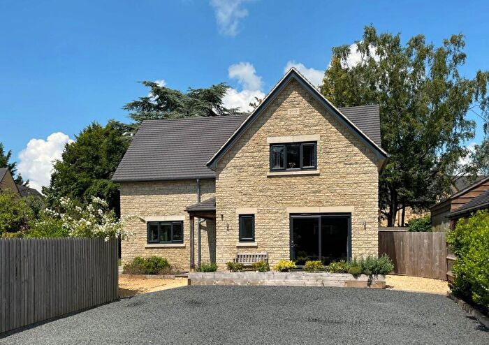 4 Bedroom Detached House For Sale In Vatch Lane, Eastcombe, GL6