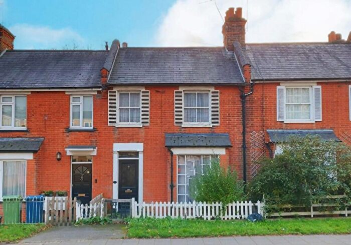 4 Bedroom Terraced House For Sale In Rickmansworth Road, Pinner, Middlesex, HA5