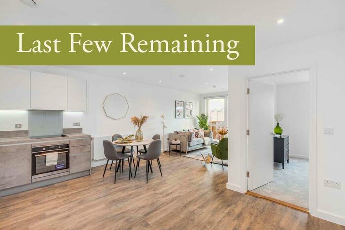 1 Bedroom Apartment To Rent In Bed, Th Floor, The Halcyon In Fresh Wharf, IG11