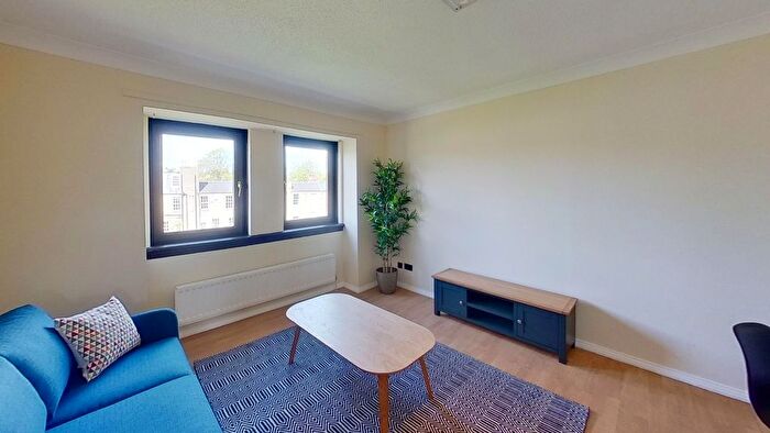 2 Bedroom Flat To Rent In Boat Green, Edinburgh, EH3