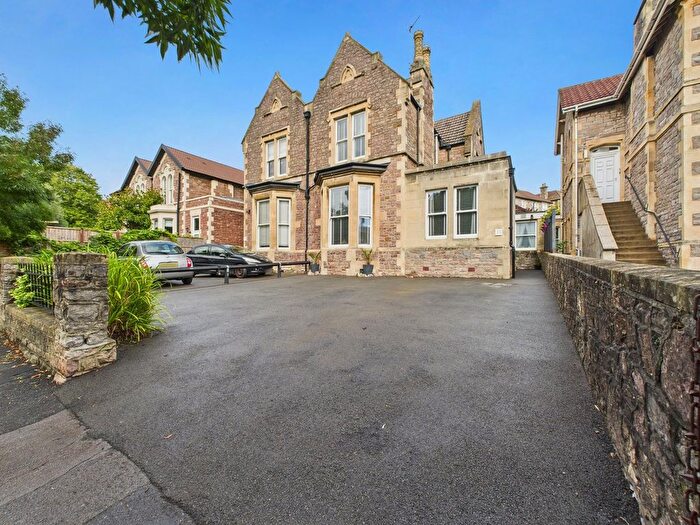 4 Bedroom Semi-detached House For Sale In Boulevard, Weston-Super-Mare, BS23