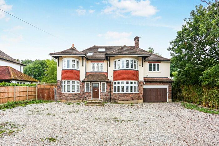 6 Bedroom Detached House To Rent In Wilbury Avenue, South Cheam, SM2