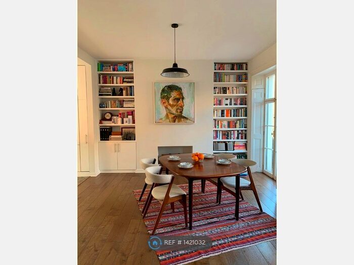 2 Bedroom Flat To Rent In St Georges Road, London, SE1