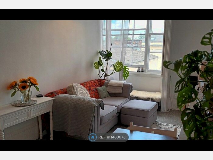 1 Bedroom Flat To Rent In Montpellier, Cheltenham, GL50