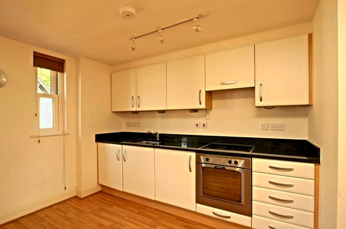1 Bedroom Flat To Rent In Jeune Street St Clements, OX4