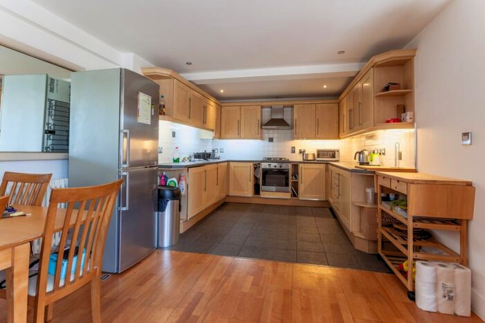 2 Bedroom Flat To Rent In Marble House, Grosvenor Terrace, London, SE5