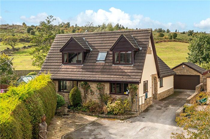 5 Bedroom Detached House For Sale In Heatherside, Baildon, Shipley, West Yorkshire, BD17