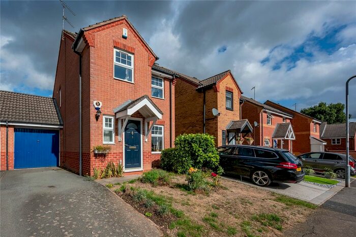 3 Bedroom Link Detached House For Sale In Boot Piece Lane, Redditch, Worcestershire, B97