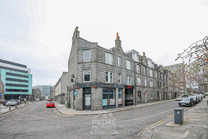 2 Bedroom Flat For Sale In Summer Street, Aberdeen, AB10