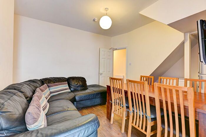 7 Bedroom Semi-Detached House To Rent In Shanklin Road, Brighton, BN2