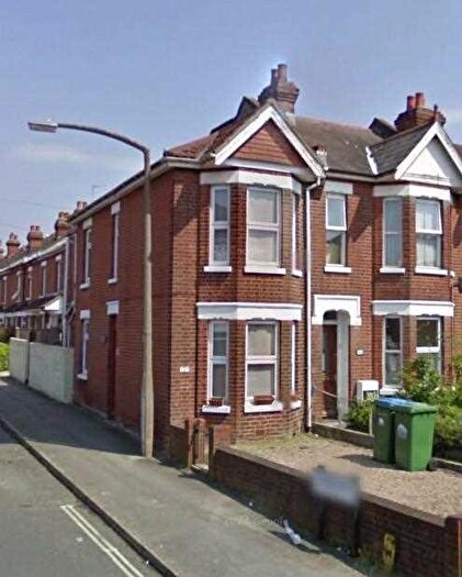 2 Bedroom End Of Terrace House To Rent In Romsey Road, Southampton, SO16
