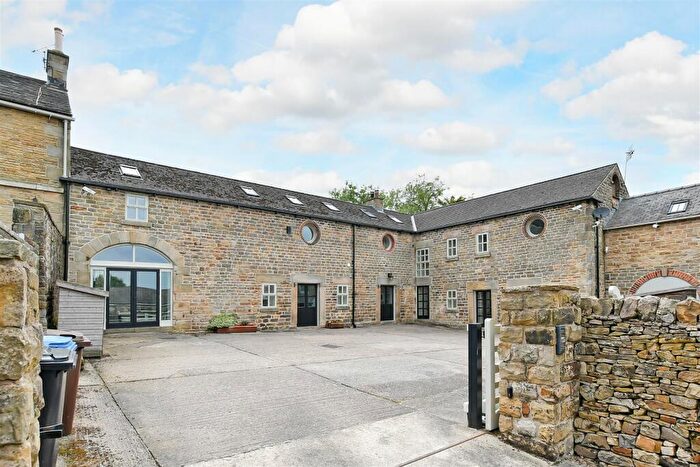 4 Bedroom Barn Conversion For Sale In Cottage Lane, Mayfield Valley, S11