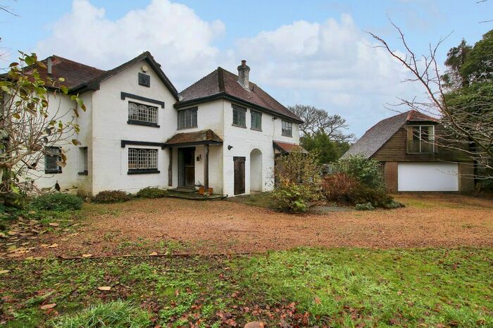 4 Bedroom Semi-Detached House For Sale In South Cottage, Duddleswell, Uckfield, TN22