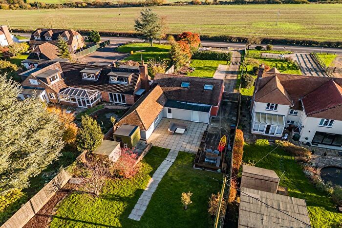 4 Bedroom Bungalow For Sale In Canterbury Road, Bilting, TN25