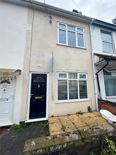 3 Bedroom Terraced House For Sale In Walpole Street, Wolverhampton, West Midlands, WV6