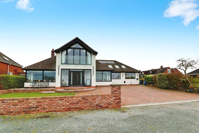 4 Bedroom Detached Bungalow For Sale In Scot Hay Road, Alsagers Bank, Stoke-On-Trent, ST7