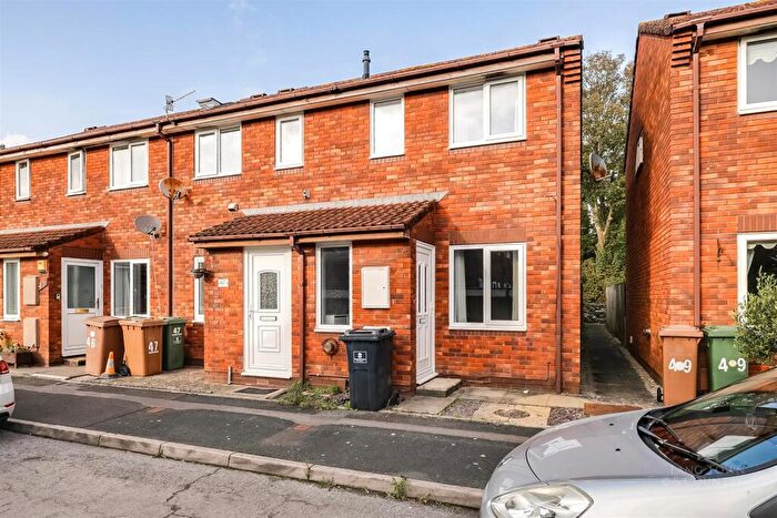 2 Bedroom End Of Terrace House To Rent In Marsh Close, Plymouth, PL6