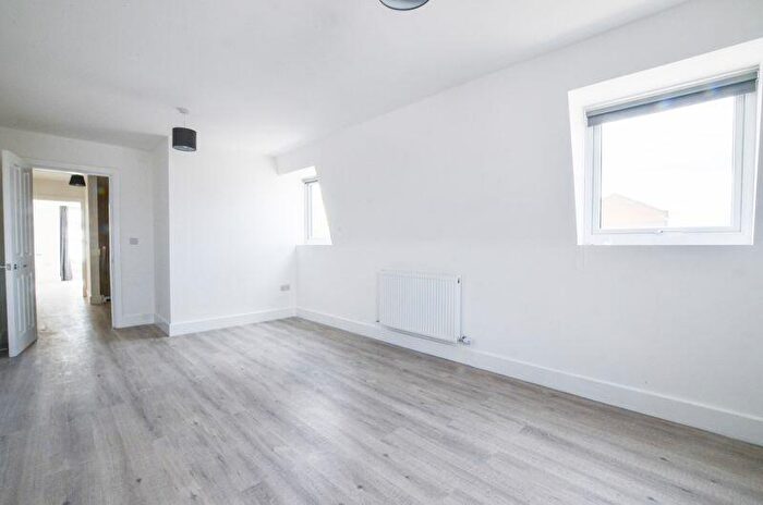 1 Bedroom Flat To Rent In Upland Road, Dulwich, SE22