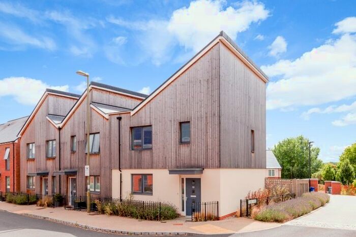 2 Bedroom End Of Terrace House To Rent In Charlotte Avenue, Bicester, OX27