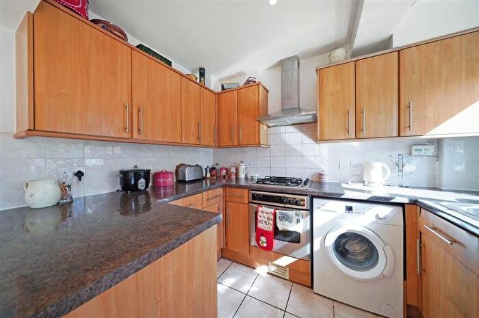 3 Bedroom Terraced House For Sale In Bramshaw Rise, KT3