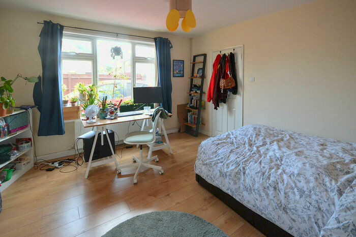 4 Bedroom Semi-Detached House To Rent In Peverel Road, Cambridge, CB5
