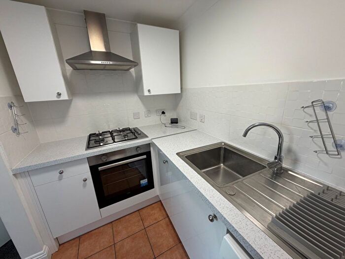 2 Bedroom Flat To Rent In Sea Road, Boscombe, BH5
