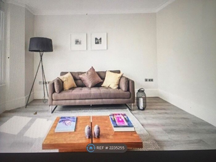 1 Bedroom Flat To Rent In Earls Court, London, SW5